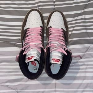 Jordan 1 Travis Scott Mocha/ Great Condition/ Worn 1 or 2 times/ Comes with box